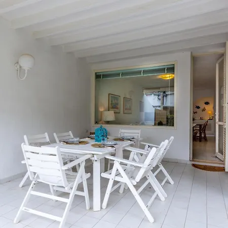 Villa Buganvillea Near The Maracalagonis