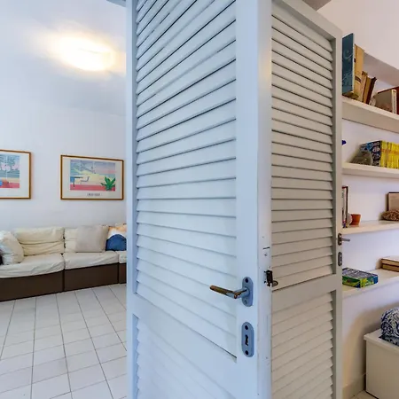 Villa Buganvillea Near The